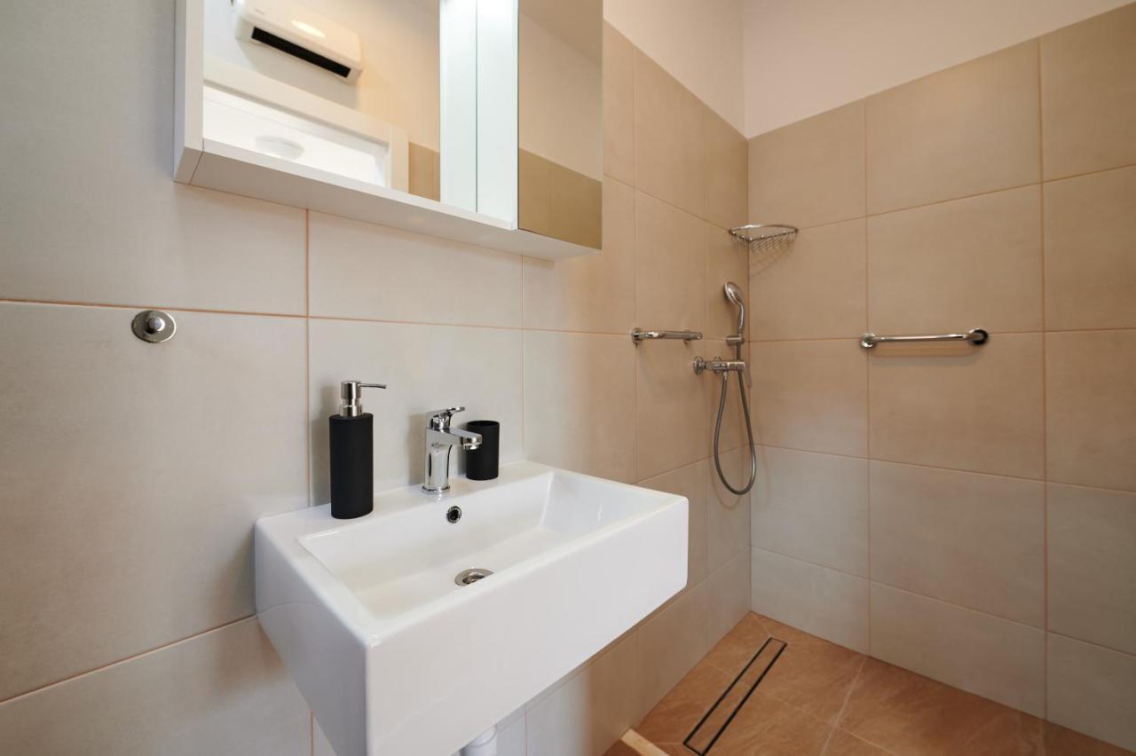 Apartmani Draga Трогир Экстерьер фото
