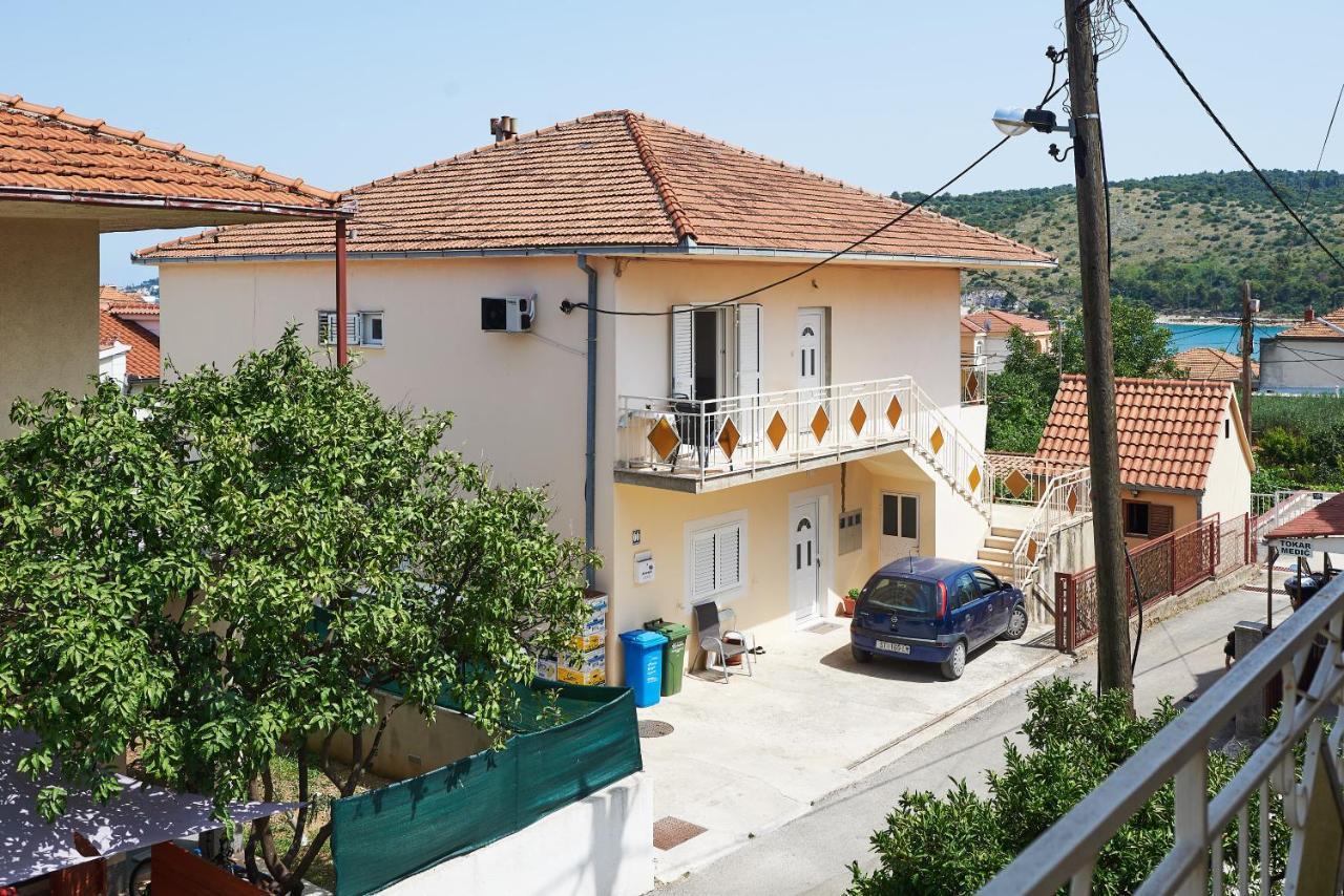 Apartmani Draga Трогир Экстерьер фото